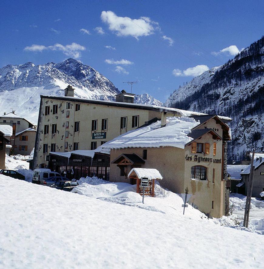 Les Agneaux Hotel Villar-dʼArène Exterior foto